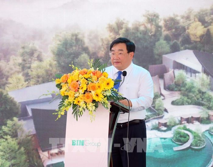 Ông Trịnh Minh Hoàng, Phó Chủ tịch UBND tỉnh Khánh Hòa, phát biểu tại lễ khởi công dự án. Ảnh: Công Thử - TTXVN