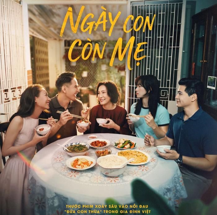 Hồng Đào chia sẻ hình ảnh mới của Ngày Con Còn Mẹ cùng một câu hỏi về hạnh phúc gia đình. Ảnh: NSX