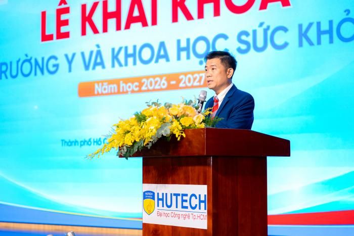 PGS.TS.BS.TTƯT. Nguyễn Thanh Hiệp nhấn mạnh tinh thần đồng hành xuyên suốt cùng người học