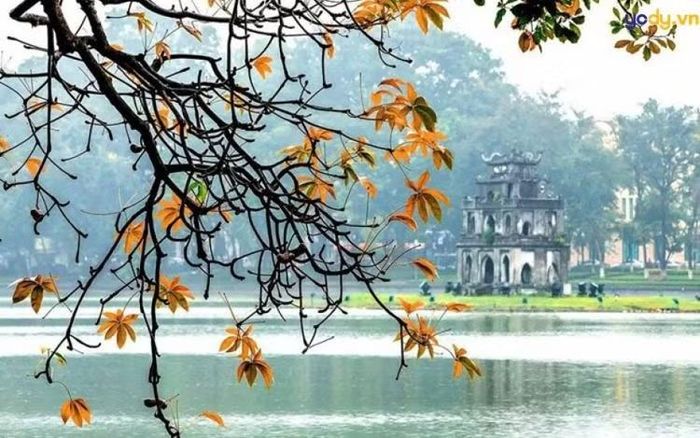 Hệ thống sông, hồ tự nhiên của Hà Nội là những di sản tự nhiên còn lại dù trải qua quá trình đô thị hóa