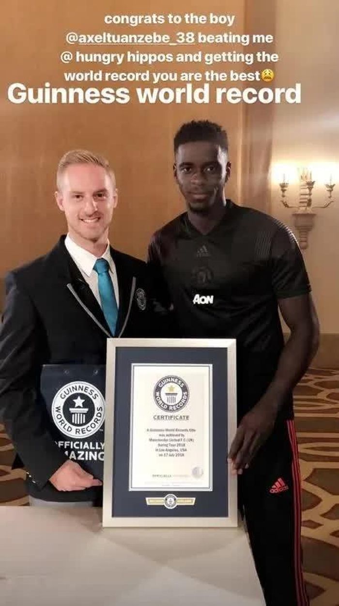 Cựu ngôi sao của Man Utd, Axel Tuanzebe, là người nắm giữ kỷ lục tại trò chơi Hungry Hippos. Ảnh: Instagram