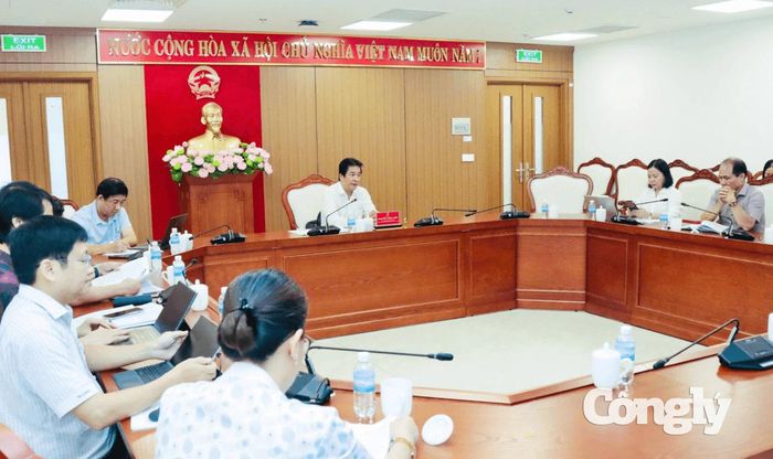 Toàn cảnh cuộc họp.
