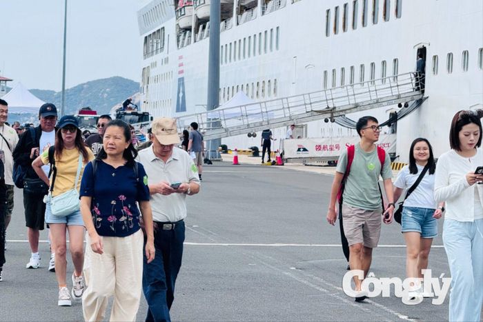 Khánh Hòa đón hơn 20,4 triệu lượt khách sau 9 tháng.