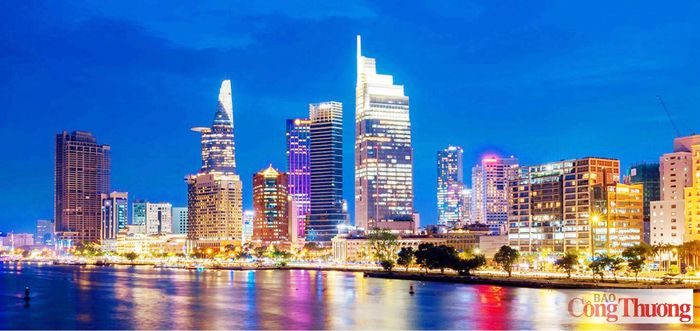 Thành phố Hồ Chí Minh về đêm.