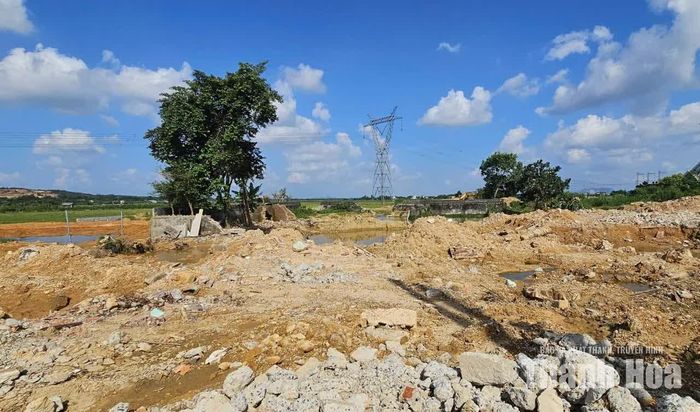Các địa phương đang tích cực bàn giao mặt bằng cho đơn vị thi công triển khai dự án.