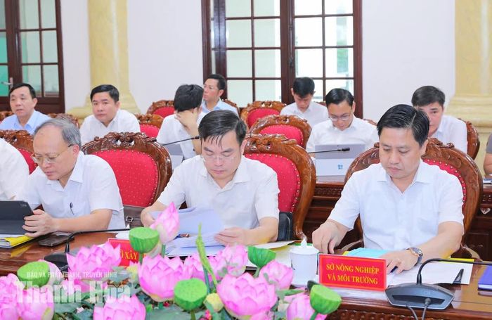 Đại biểu dự buổi làm việc.