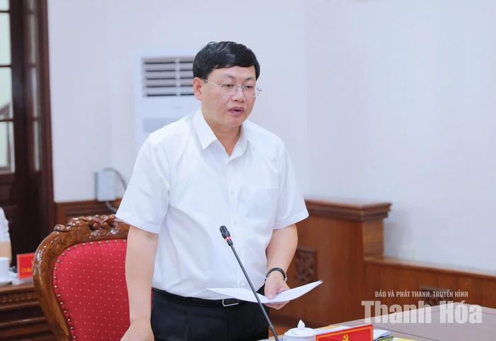 Phó Chủ tịch Thường trực UBND tỉnh Mai Xuân Liêm phát biểu tại buổi làm việc.