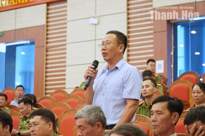 Ngư dân phường Tĩnh Gia kiến nghị những vấn đề còn vướng mắc trong quá trình khai thác.