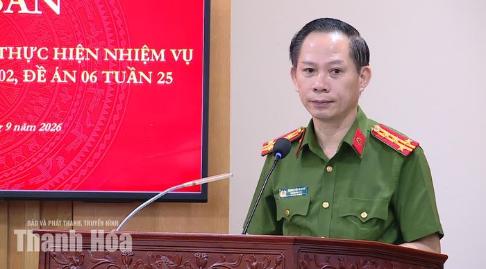 Đại tá Trịnh Văn Giang, Phó Giám đốc Công an tỉnh, Tổ phó Thường trực Tổ công tác triển khai Đề án 06 tỉnh phát biểu kết luận hội nghị.