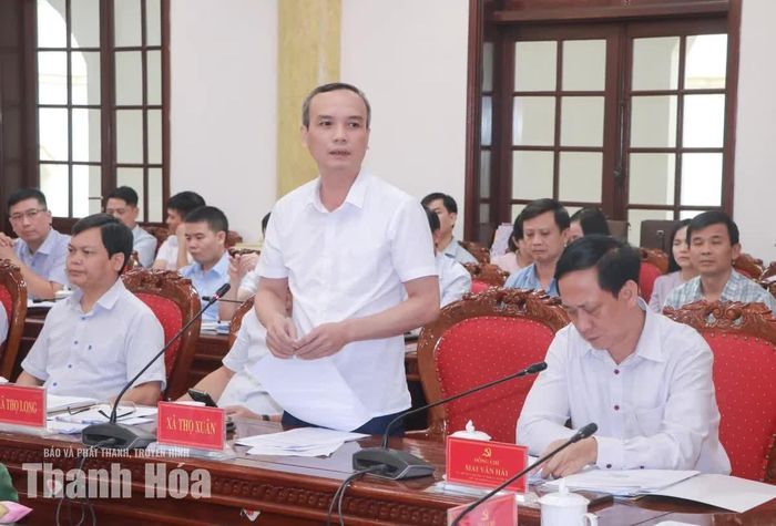 Bí thư Đảng ủy, Chủ tịch HĐND xã Thọ Xuân Thái Xuân Cường phát biểu tại hội nghị.