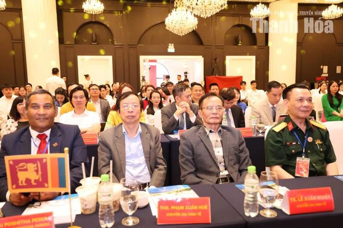 Đại biểu dự hội nghị.
