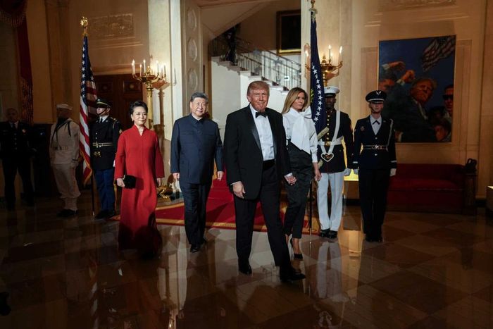 Hai nhà lãnh đạo cùng phu nhân dự quốc yến tối ngày 24/9 - Ảnh: The New York Times