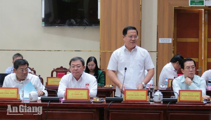 Ủy viên Ban Thường vụ Tỉnh ủy, Chủ nhiệm Ủy ban Kiểm tra Tỉnh ủy An Giang Huỳnh Quốc Thái phát biểu tại buổi làm việc.
