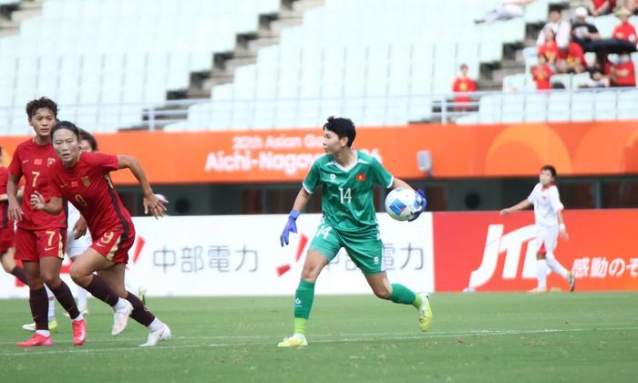 Thủ môn Kim Thanh liên tục có những pha cản phá xuất sắc.