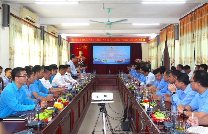 Quang cảnh buổi khảo sát tại Trường Cao đẳng Điện Biên.