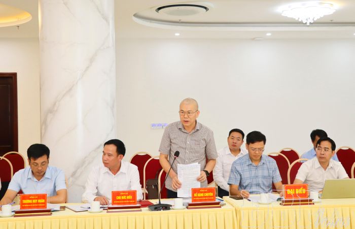 Lãnh đạo Ban Nội chính Tỉnh ủy Cao Bằng tham luận tại hội nghị.