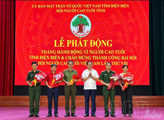 Hội Người cao tuổi tỉnh vinh danh các tổ chức, cá nhân có đóng góp, ủng hộ nguồn lực chăm lo người cao tuổi.