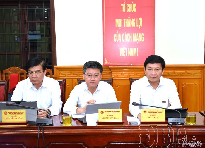 Đại biểu dự Kỳ họp.