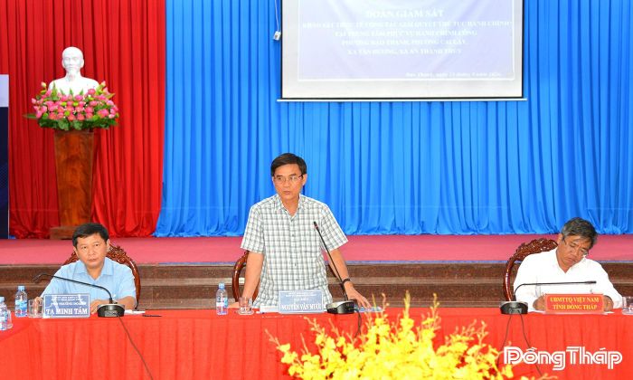 Đồng chí Nguyễn Văn Mười phát biểu chỉ đạo tại buổi làm việc.