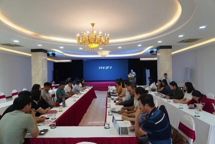 Quang cảnh lớp bồi dưỡng nghiệp vụ báo chí. ﻿Ảnh: Sơn Ca 