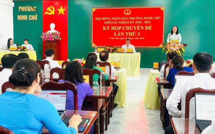 Quang cảnh kỳ họp.