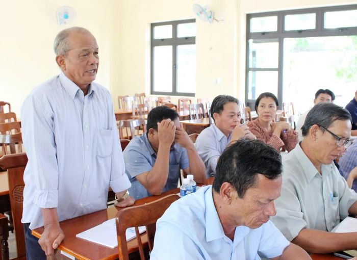 Đại biểu đóng góp ý kiến tại hội nghị.