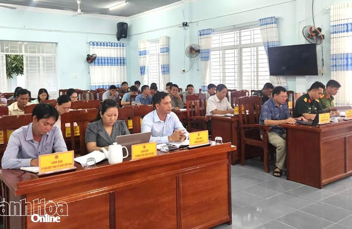 Các đại biểu tham dự hội nghị.