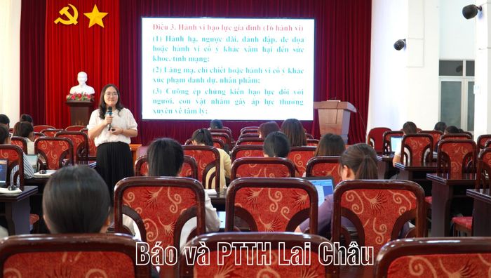Quang cảnh hội nghị tập huấn.