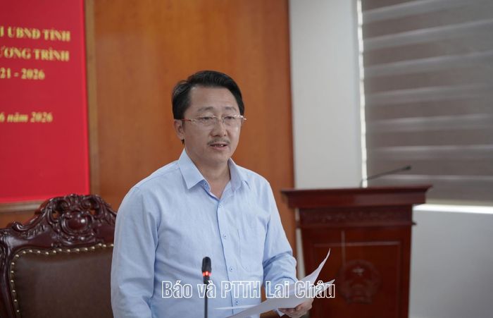 Đồng chí Sùng A Hồ - Phó Bí thư Tỉnh ủy, Trưởng Đoàn ĐBQH tỉnh phát biểu kết luận buổi giám sát.