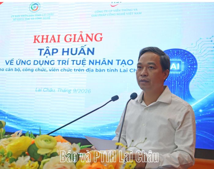 Đồng chí Phạm Quang Cường - Phó Giám đốc Sở KH&CN phát biểu tại lớp tập huấn.