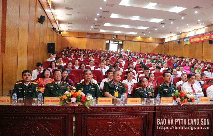 Các đại biểu dự chương trình