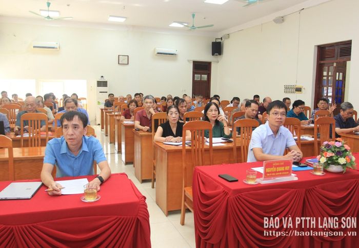 Đại biểu tham dự tập huấn tại điểm cầu Sở Khoa học và Công nghệ