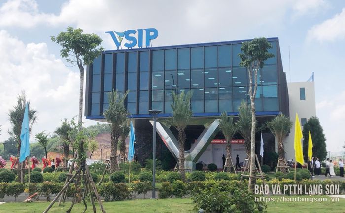 Tòa nhà Văn phòng VSIP Lạng Sơn trong Khu công nghiệp VSIP Lạng Sơn