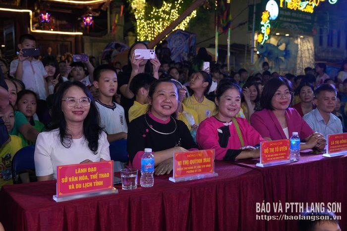 Các đại biểu dự chương trình