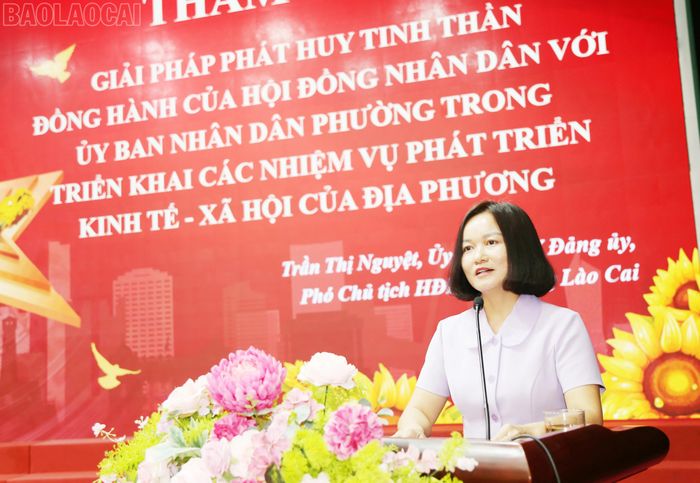 Đại biểu phát biểu ý kiến thảo luận tại hội nghị.