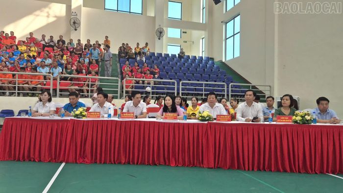 Các đại biểu dự lễ phát động.