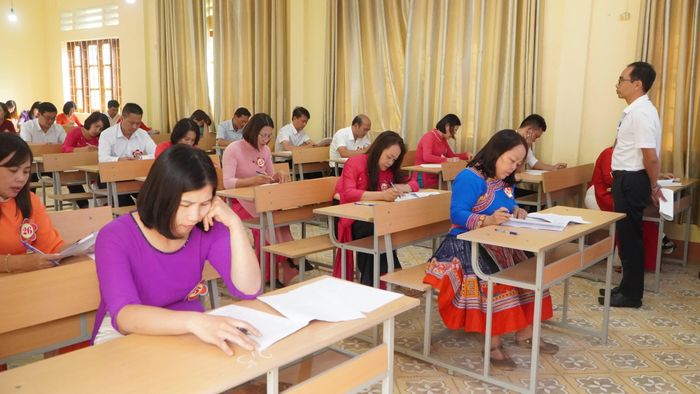 Thí sinh dự thi phần kiến thức chung.