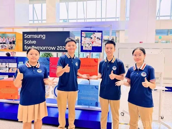 Nhóm học sinh Trường THCS Lý Tự Trọng sáng tạo dự án "Hệ thống cảnh báo cháy thông minh sử dụng công nghệ sóng Lora".