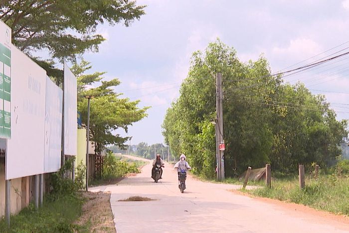 Hệ thống giao thông nông thôn được đầu tư, góp phần cải thiện điều kiện đi lại, sản xuất và tiếp cận các dịch vụ thiết yếu, tạo nền tảng để người dân Sơn Mỹ ổn định sinh kế