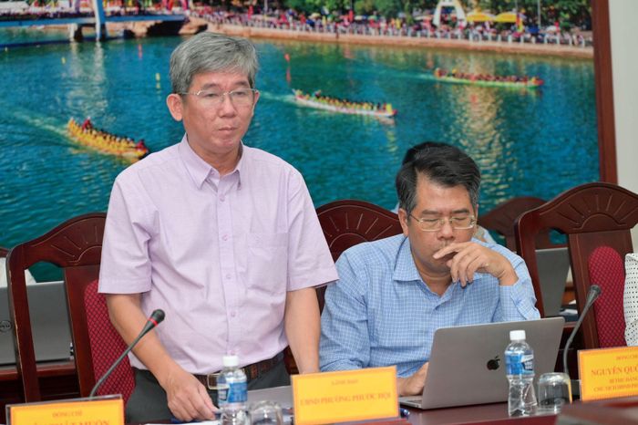 Ông Huỳnh Thanh Quốc Việt, Chủ tịch UBND phường Phước Hội có ý kiến tại cuộc họp