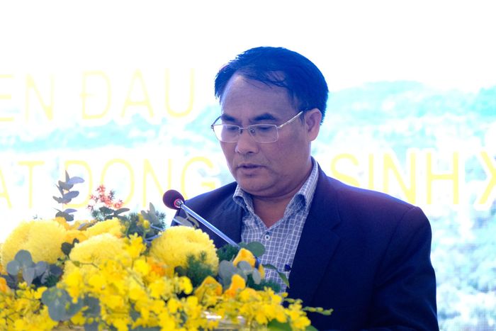 Đồng chí Ya Tiong, Bí thư Đảng ủy, Chủ tịch HĐND xã Lạc Dương phát biểu khai mạc hội nghị