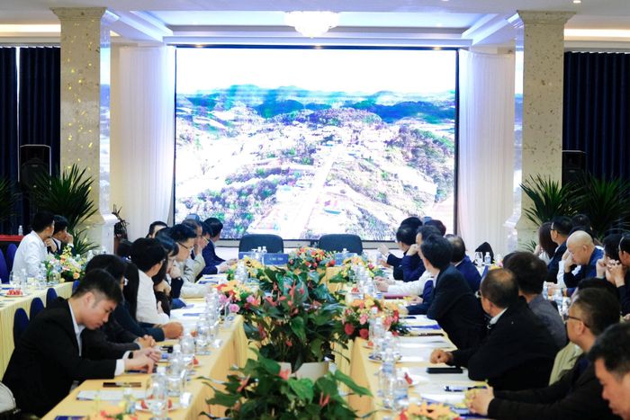Quang cảnh hội nghị