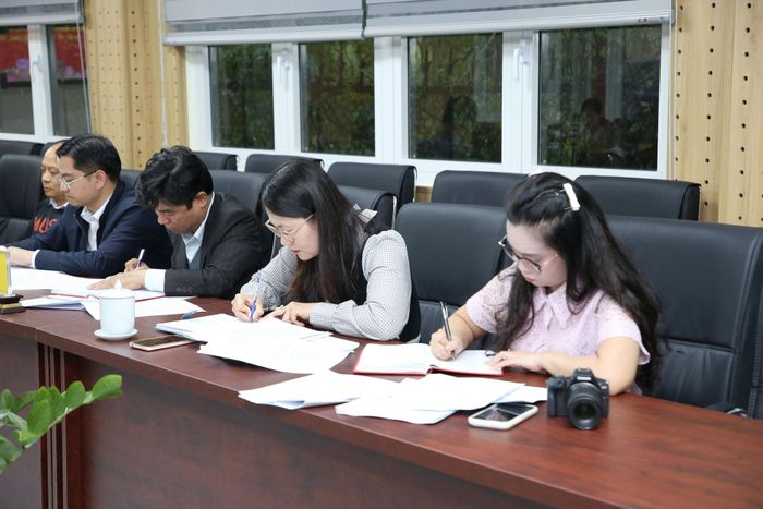 Đại diện các đơn vị tham dự cuộc họp