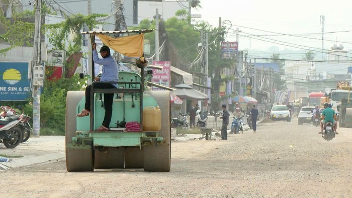 Công trình đang được tập trung thi công đẩy nhanh tiến độ. (Ảnh Ngọc Bảo)