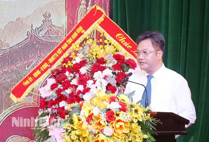 Lãnh đạo xã Liêm Hà phát biểu tại buổi Lễ.
