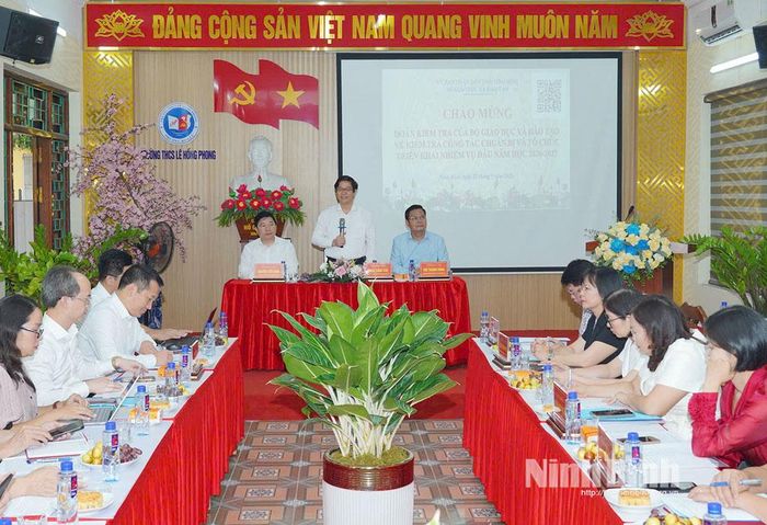 Quang cảnh hội nghị.