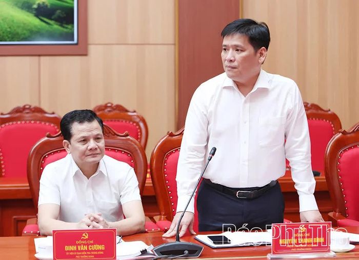 Đồng chí Nguyễn Thanh Bình, Phó Bí thư Tỉnh ủy Nghệ An, Phó Trưởng đoàn kiểm tra, giám sát phát biểu tại hội nghị.