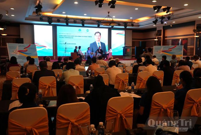 Quang cảnh tọa đàm - Ảnh: T.Đ