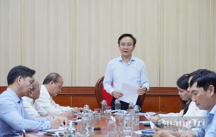 Đồng chí Hoàng Xuân Tân, Phó Chủ tịch UBND tỉnh, Trưởng ban Tổ chức hội thi phát biểu chỉ đạo tại cuộc họp - Ảnh: LT
