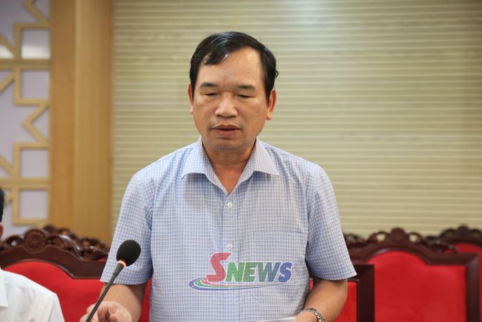 Lãnh đạo Sở Nông nghiệp và Môi trường phát biểu ý kiến.